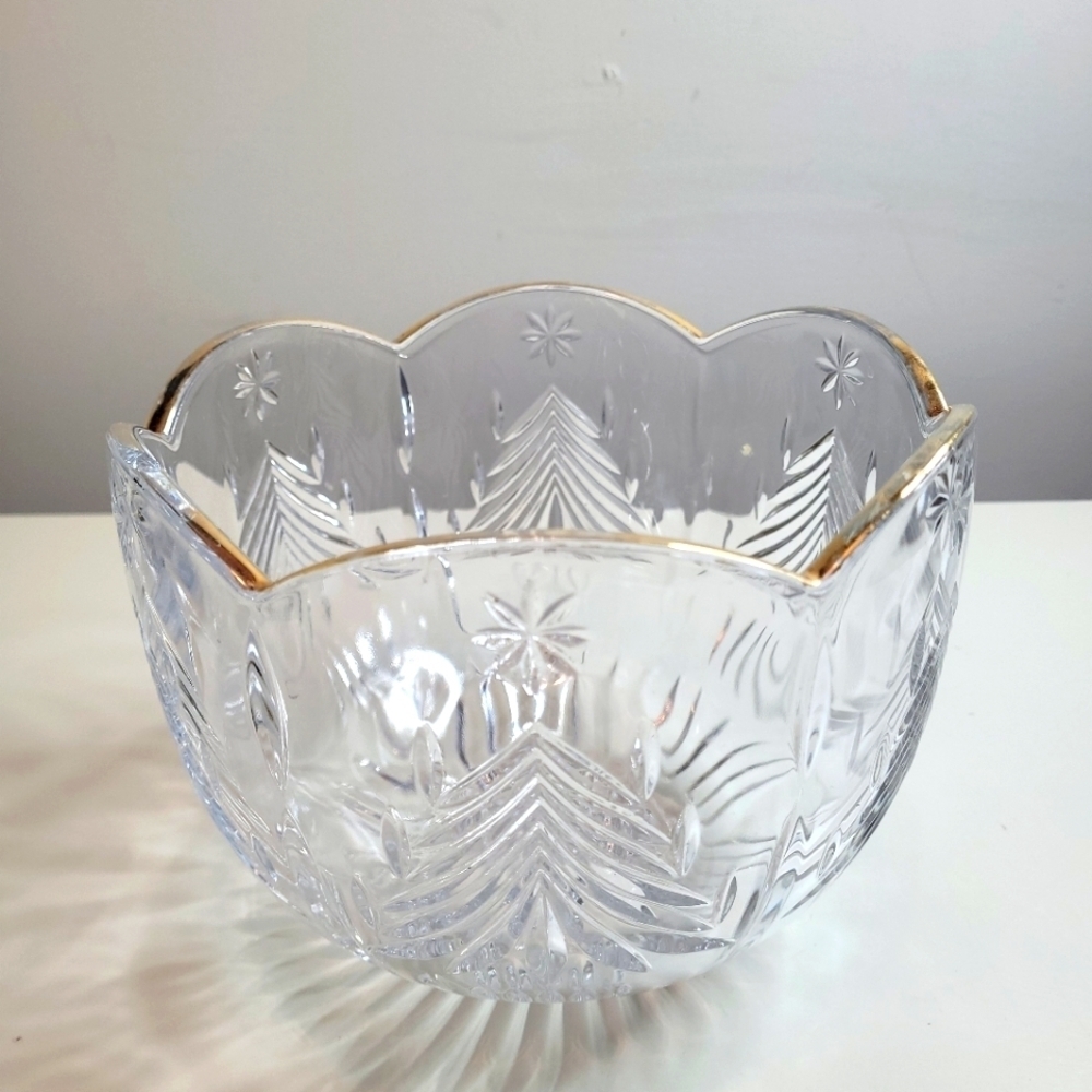 Vintage Mikasa Christmas Tree Gold Cystal Bowl Etched Christmas Trees & Stars - Picture 1 of 8